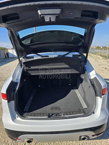 Jaguar F pace S Virtual