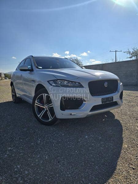 Jaguar F pace S Virtual