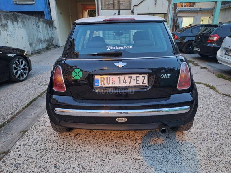 MINI One 