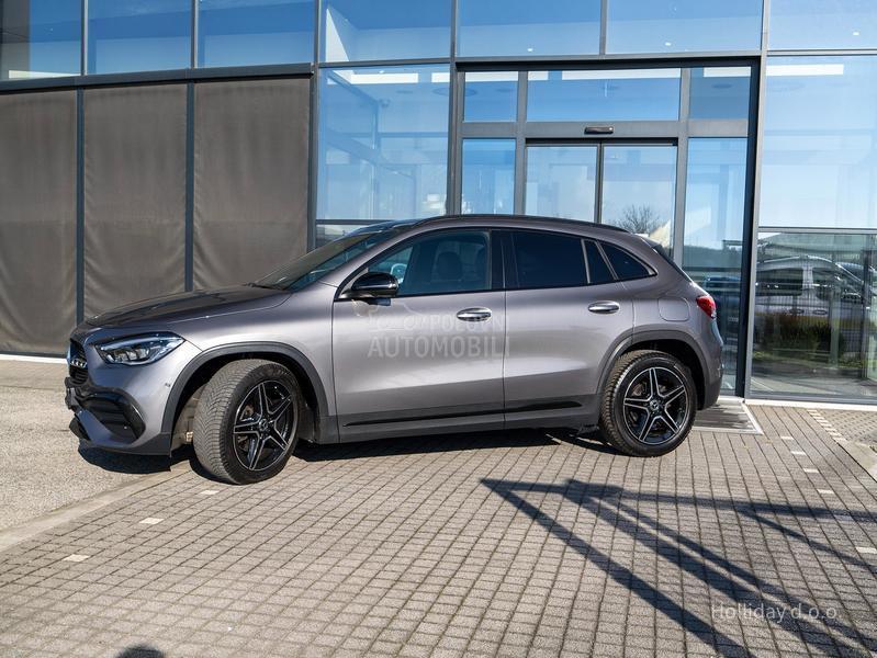 Mercedes Benz GLA 200 AMG Line