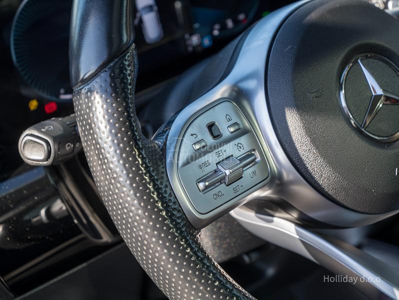 Mercedes Benz GLA 200 AMG Line