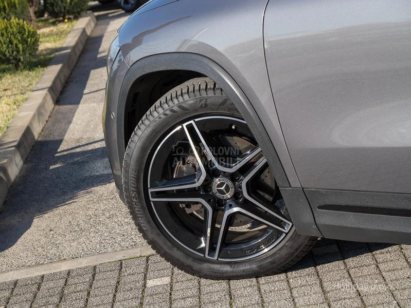 Mercedes Benz GLA 200 AMG Line