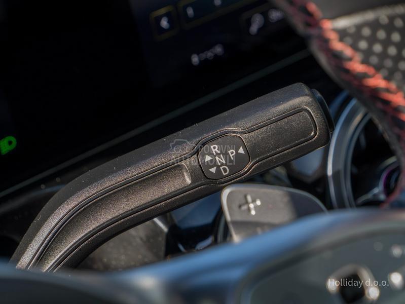 Mercedes Benz GLA 200 AMG Line