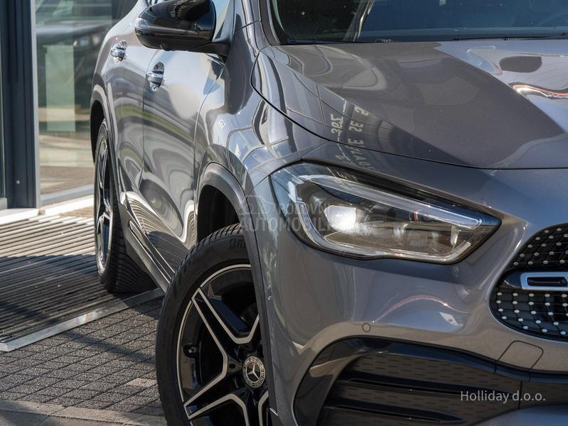 Mercedes Benz GLA 200 AMG Line