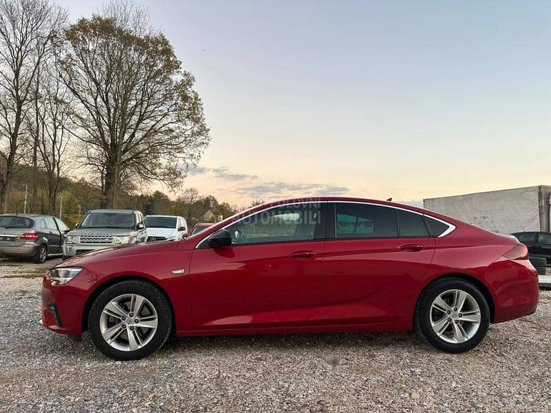 Opel Insignia 2.0 AGR MATRIX
