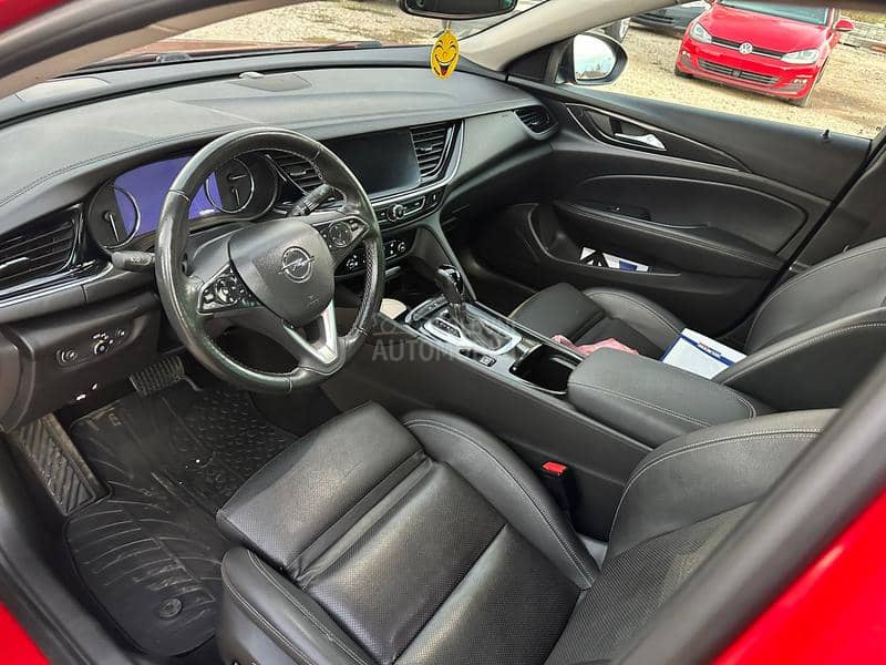 Opel Insignia 2.0 AGR MATRIX