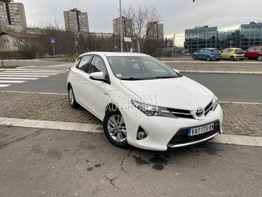 Toyota Auris 1.8 hybrid