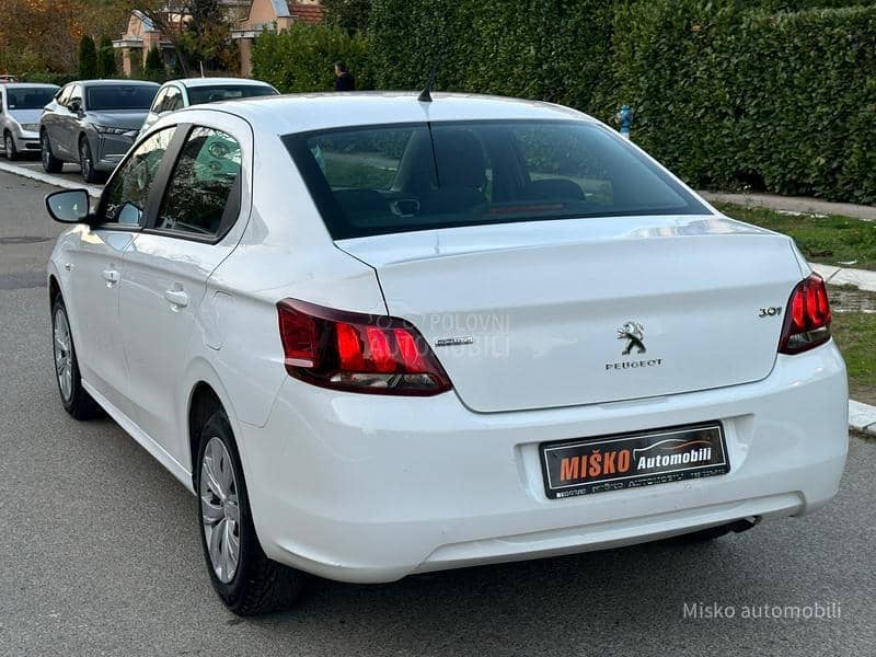 Peugeot 301 1.2 Puretech Led