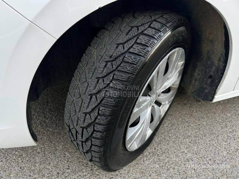 Peugeot 301 1.2 Puretech Led