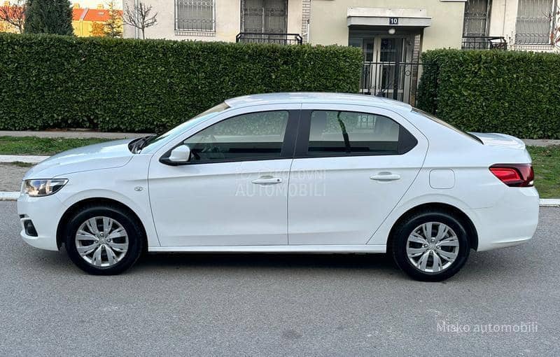 Peugeot 301 1.2 Puretech Led