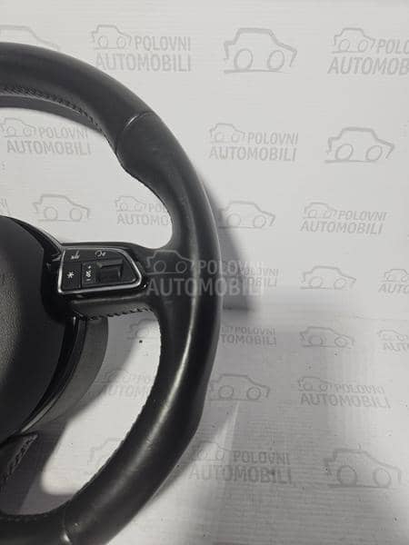 VOLAN AIRBAG OKRUGLI A3 Q3