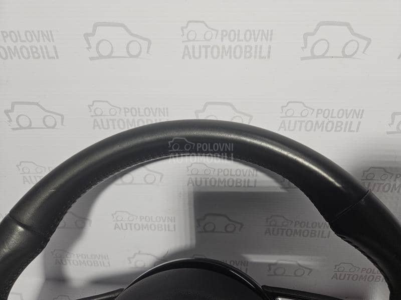 VOLAN AIRBAG OKRUGLI A3 Q3