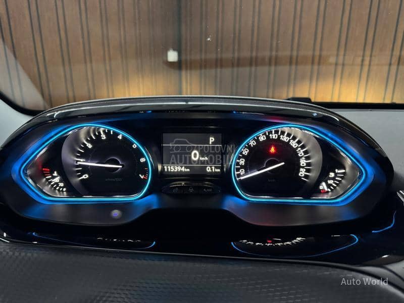 Peugeot 2008 A.T ALLURE