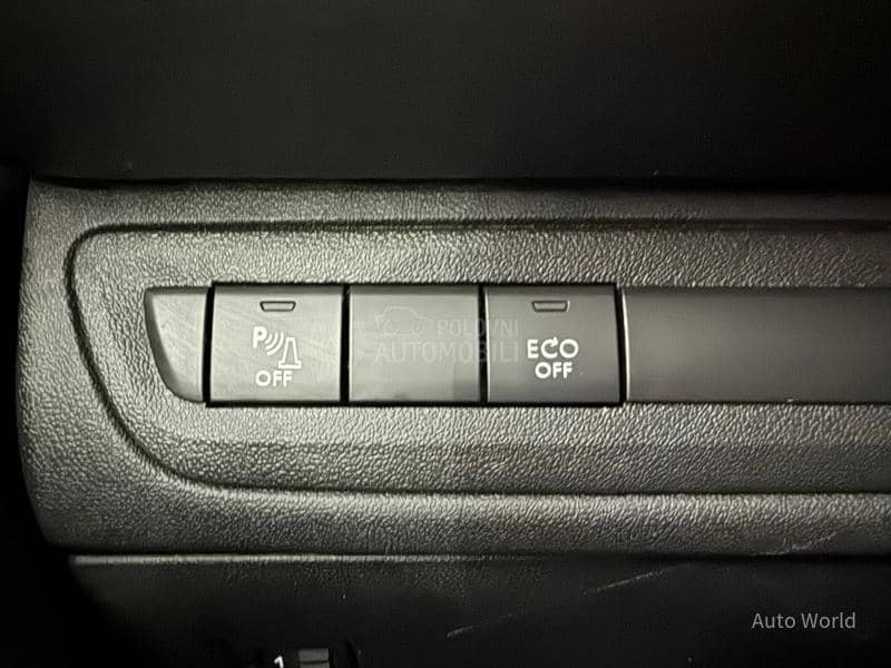 Peugeot 2008 A.T ALLURE