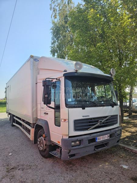 Volvo FL 220