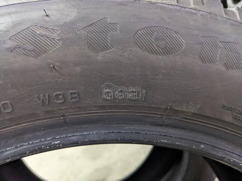 Firestone 225/55 R17 Zimska