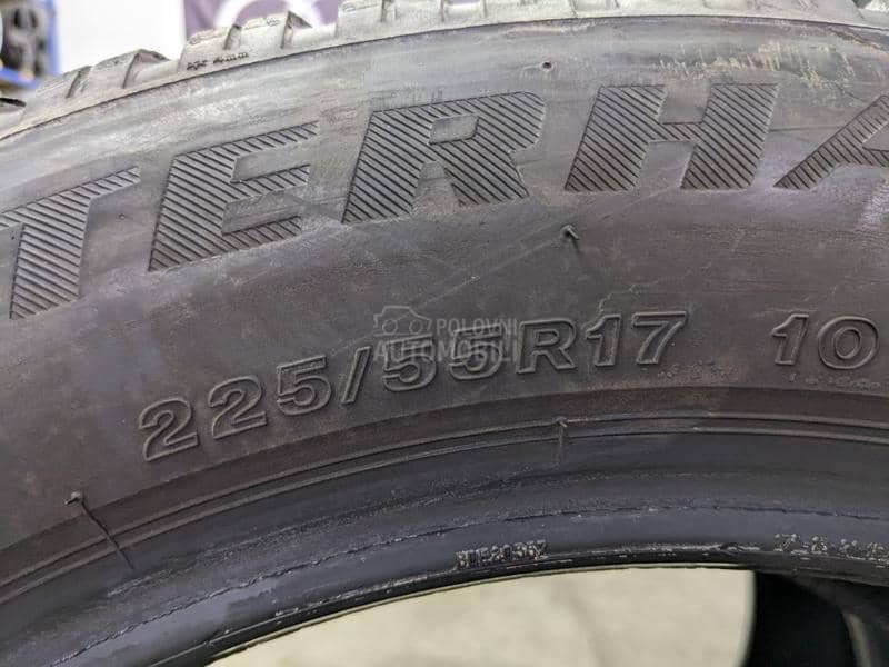 Firestone 225/55 R17 Zimska