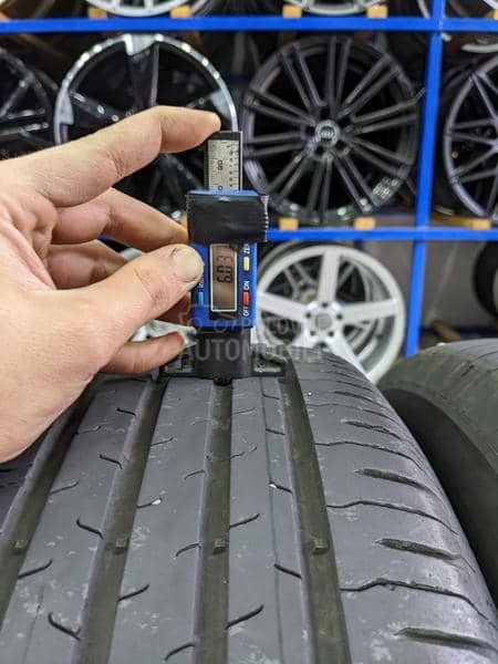 Continental 215/65 R17 Letnja