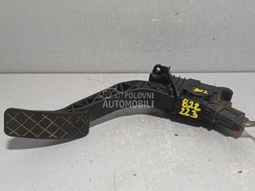 PAPUCICA GASA za Volkswagen Golf 7