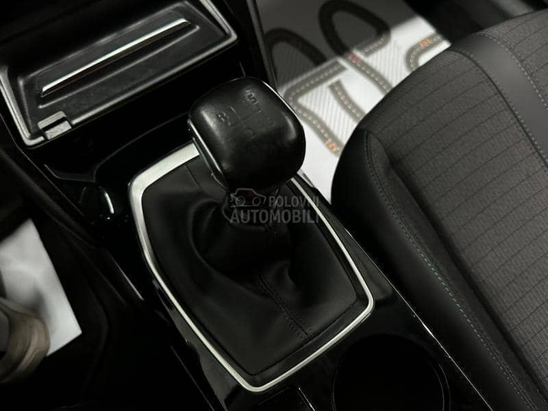 Peugeot 208 1.2 ALLURE VIRTUAL