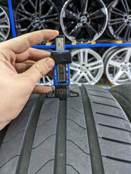 Bridgestone 255/35 R21 Letnja