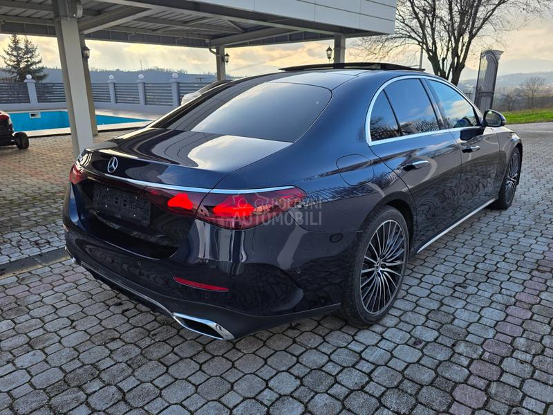 Mercedes Benz E 220 AMG/3Xdisp/PANO/NOV