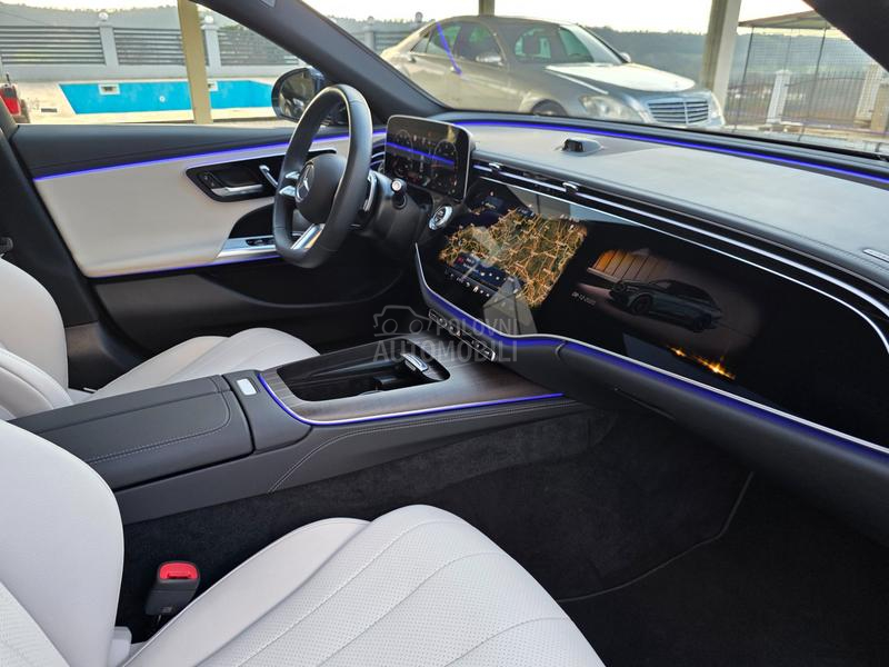 Mercedes Benz E 220 AMG/3Xdisp/PANO/NOV