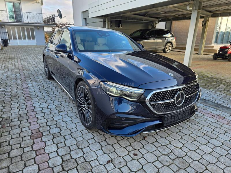 Mercedes Benz E 220 AMG/3Xdisp/PANO/NOV
