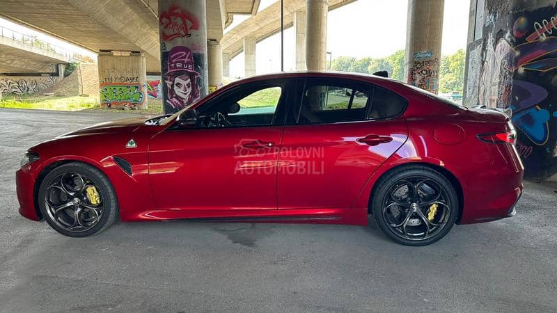 Alfa Romeo Giulia QV 100years 520ps