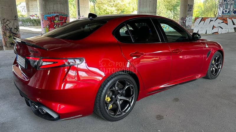Alfa Romeo Giulia QV 100years 520ps