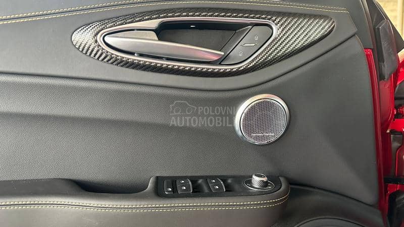 Alfa Romeo Giulia QV 100years 520ps