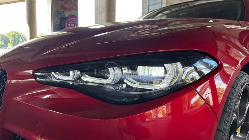 Alfa Romeo Giulia QV 100years 520ps