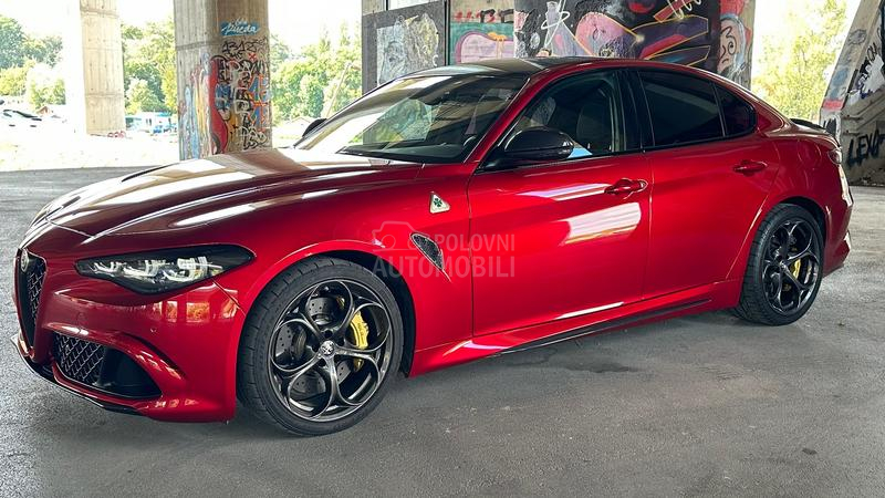Alfa Romeo Giulia QV 100years 520ps
