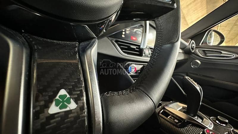 Alfa Romeo Giulia QV 100years 520ps