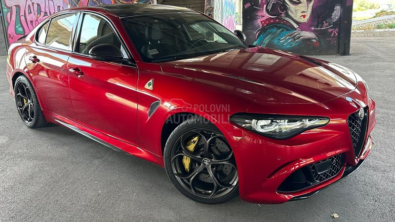 Alfa Romeo Giulia QV 100years 520ps