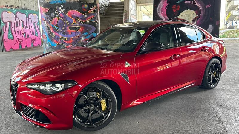 Alfa Romeo Giulia QV 100years 520ps