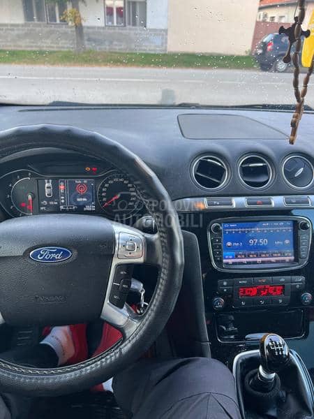 Ford Galaxy 2.0 TDCI