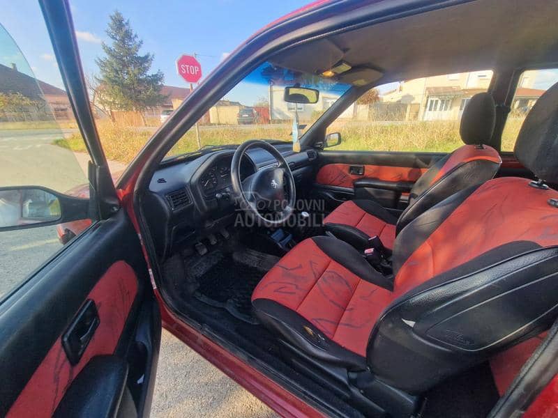 Peugeot 106 1.1 reg godinu dana