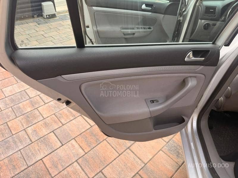 Volkswagen Golf 5 2,0 TDI