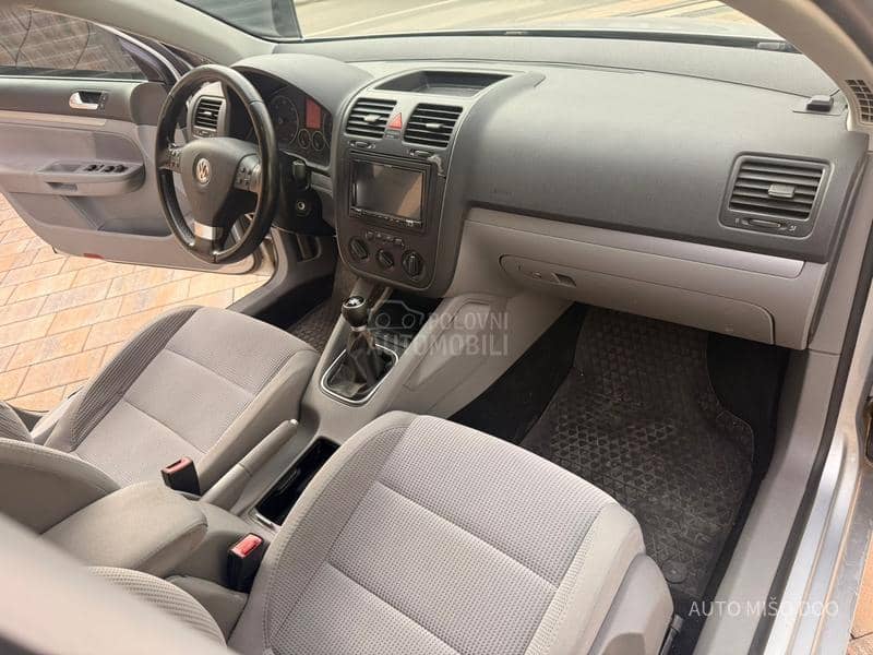 Volkswagen Golf 5 2,0 TDI