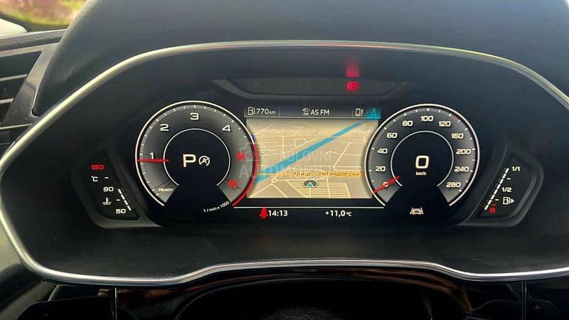 Audi Q3 matrix /pano/S-line