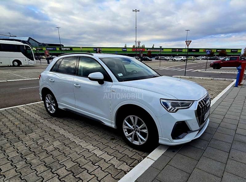 Audi Q3 matrix /pano/S-line