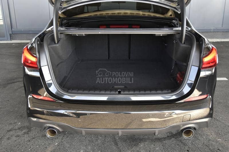 BMW 220 i M Paket AT