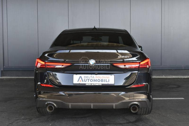 BMW 220 i M Paket AT