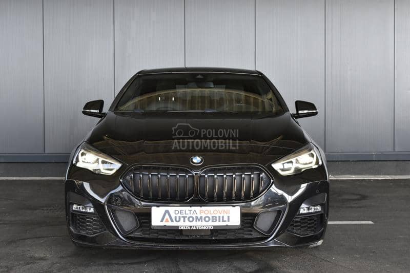 BMW 220 i M Paket AT