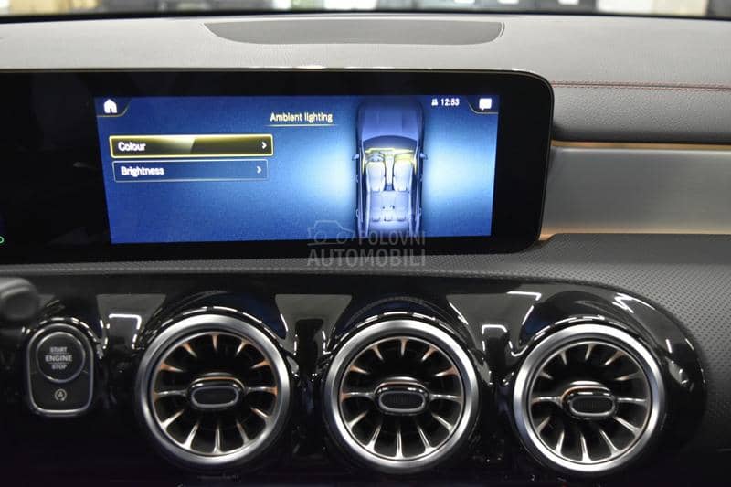 Mercedes Benz CLA 180 1.3 AMG Limousine AT