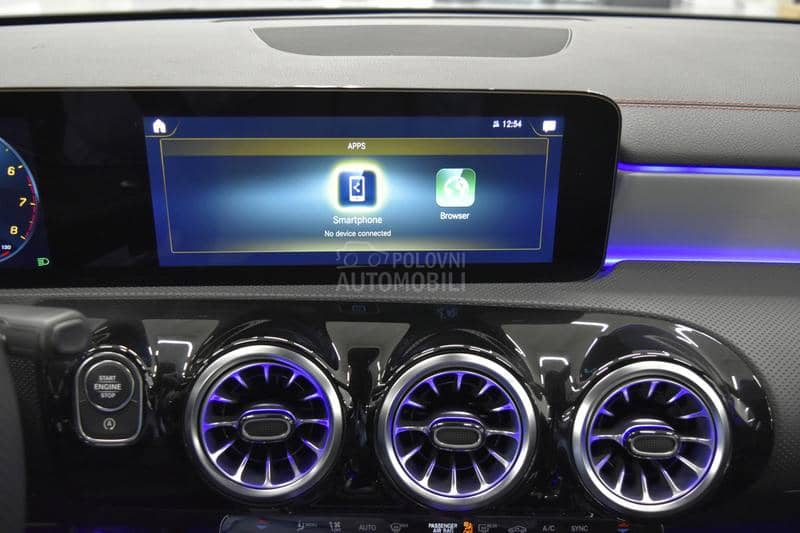 Mercedes Benz CLA 180 1.3 AMG Limousine AT