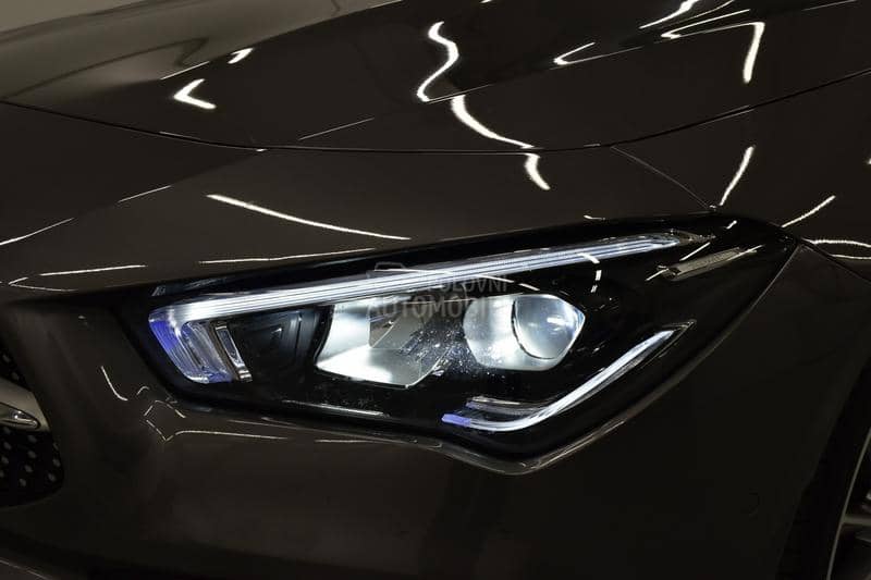 Mercedes Benz CLA 180 1.3 AMG Limousine AT