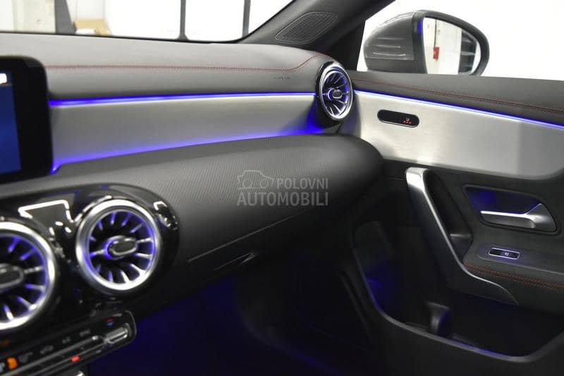Mercedes Benz CLA 180 1.3 AMG Limousine AT
