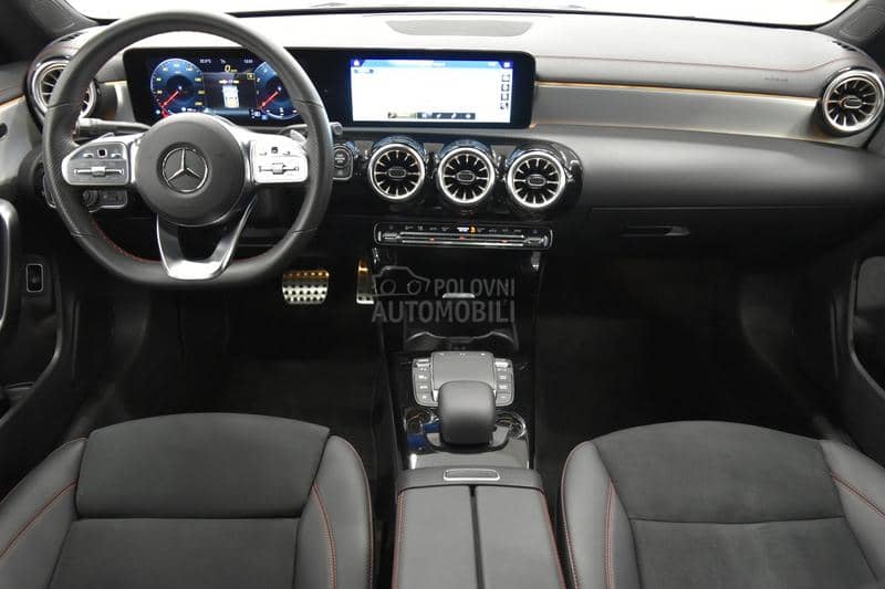 Mercedes Benz CLA 180 1.3 AMG Limousine AT